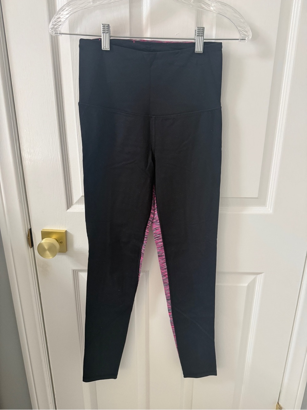 Victoria’s Secret Sport Knockout Tight, Size XS Short